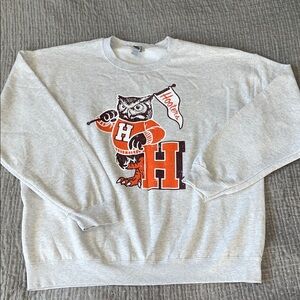 Gray HOOTERS sweatshirt with Owl Graphic 🏷️ BRAND NEW 💥 🦉